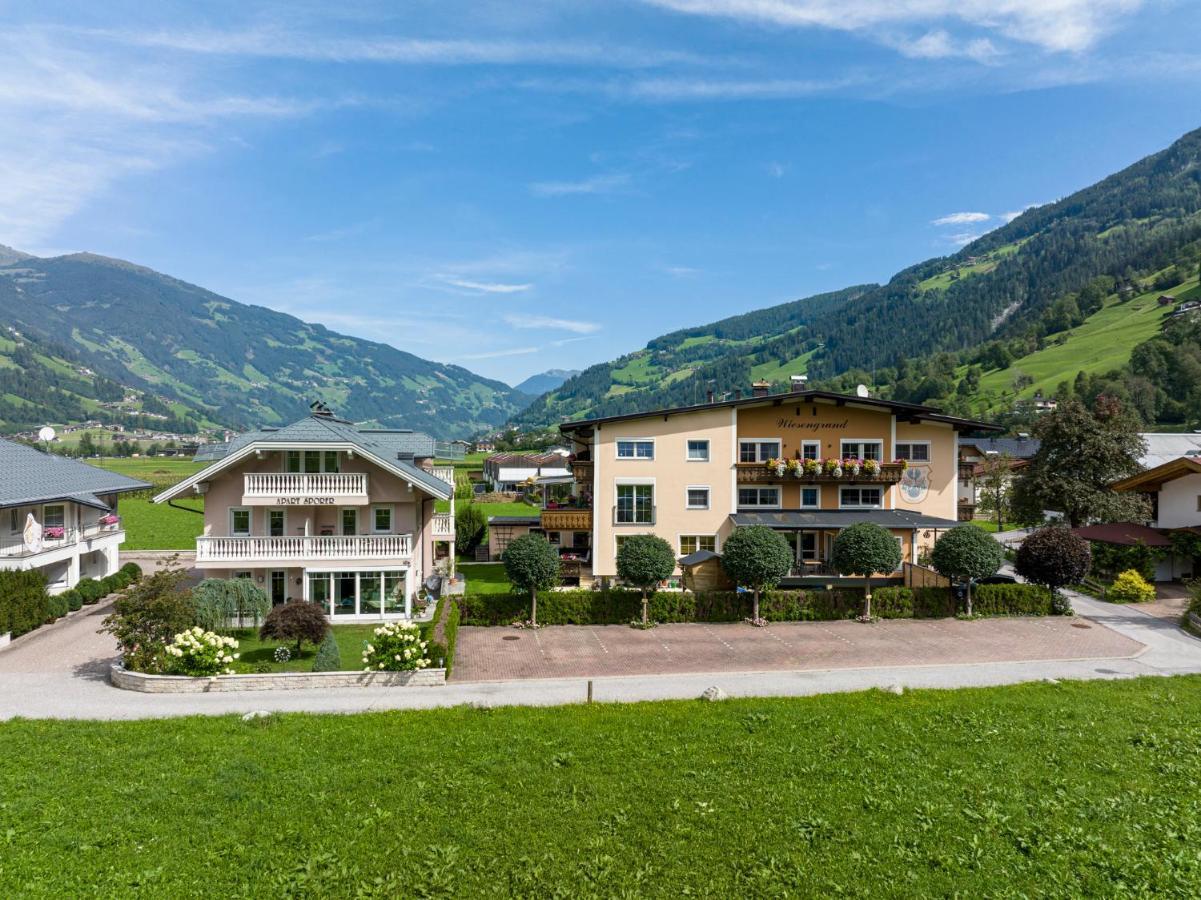 Gaestehaus Wiesengrund & Apart Sporer Майрхофен Экстерьер фото