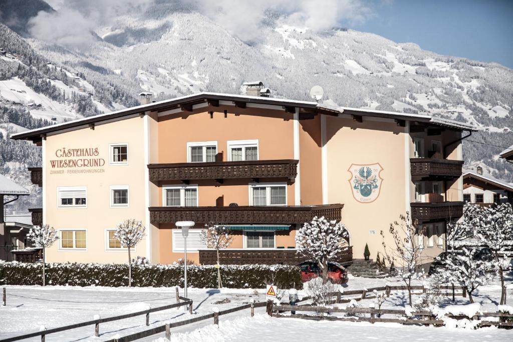 Gaestehaus Wiesengrund & Apart Sporer Майрхофен Экстерьер фото